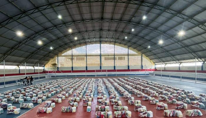 Prefeitura de Carpina garante dignidade com entrega de 400 cestas básicas para famílias em situação de vulnerabilidade