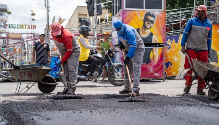 Prefeitura de Carpina dá início ao asfalto da Av. Rádio Clube e Rua Bernardino Caetano