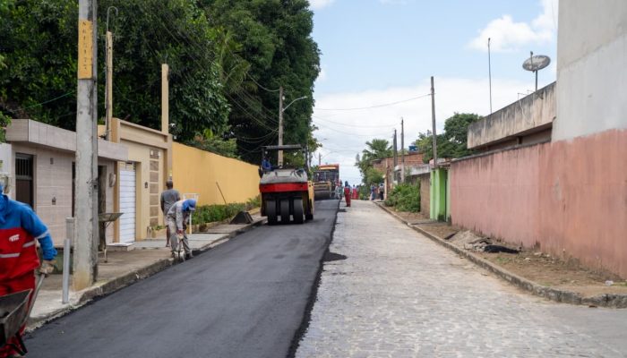 Prefeitura de Carpina dá ordem de serviço para pavimentação da Rua Benedito Ferreira de Lima